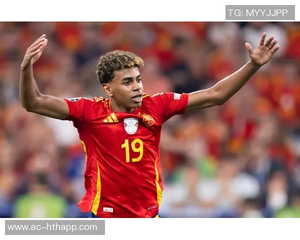 小吧社交秀精彩纷呈亚马尔与女友甜蜜互动胡梅尔斯女友惊艳亮相